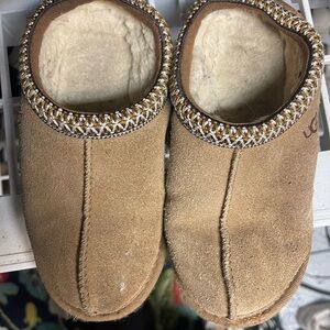 UGG Tan Kids tasman Shoes with Patterned Trim
